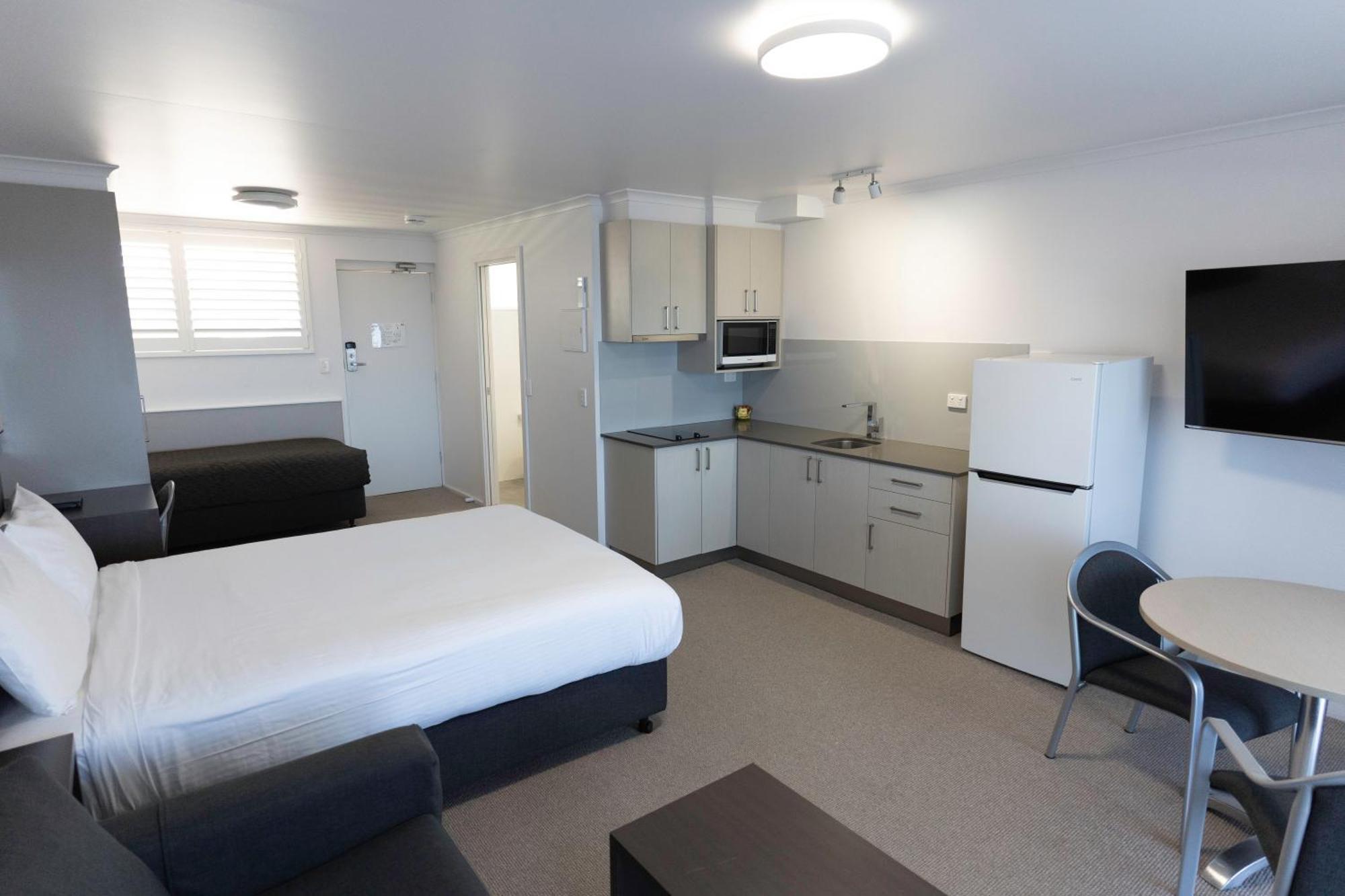 Amooran Oceanside Apartments And Motel Narooma Exterior photo